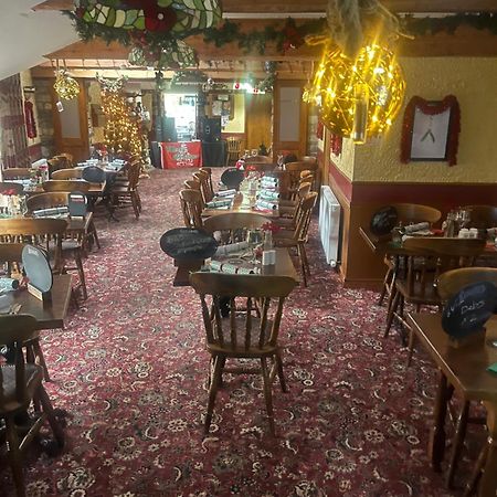 The Flask Inn Робин-Худс-Бей Экстерьер фото